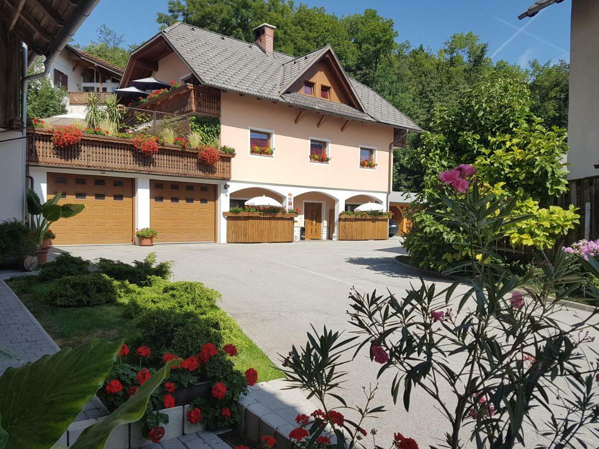 Apartmaji Mezan Блед Экстерьер фото
